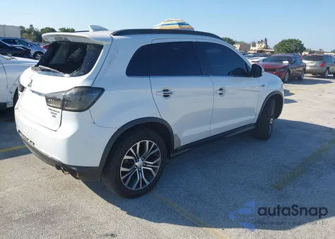 2017 Mitsubishi Outlander Sport 2.4 Sel z USA, uszkodzony, nr VIN JA4AP4AW9HZ017469